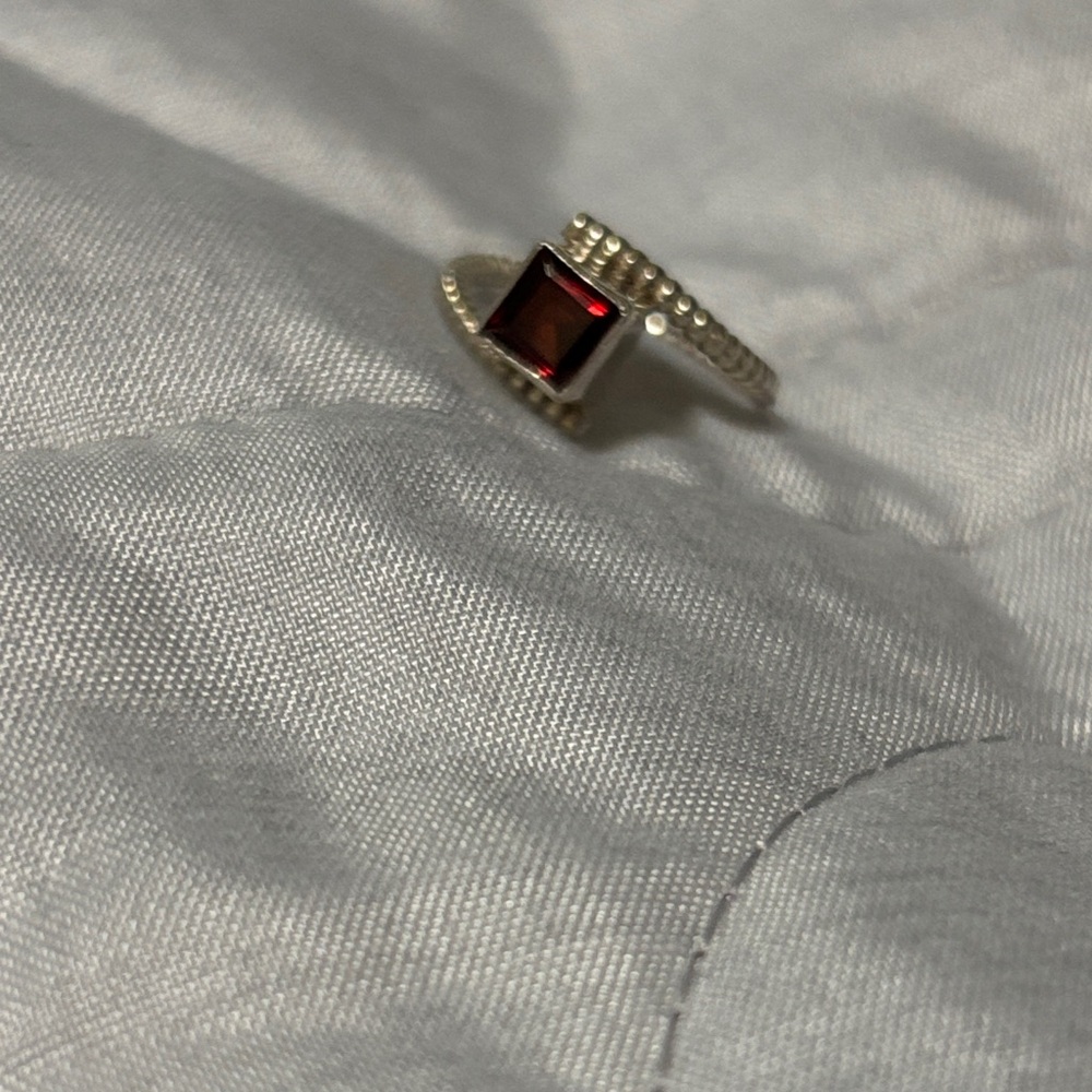 Elegant Gold and Garnet Gemstone Ring size 4